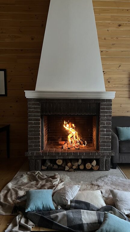 Simple Tips for Creating a Cozy and Inviting Home Environment
