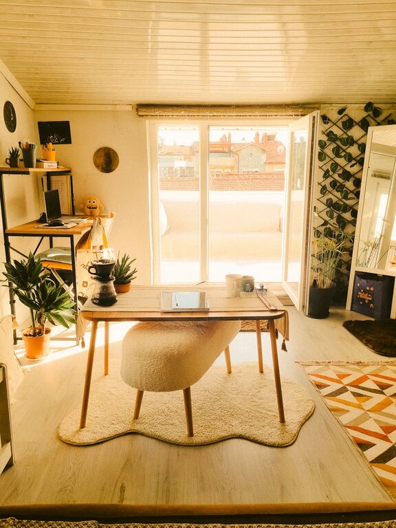 Tips for Creating a Cozy and Productive Home Office Space